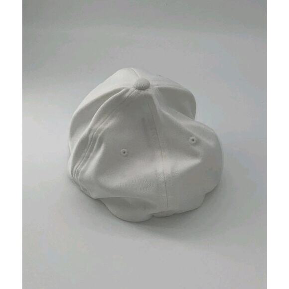 Porsche Design Drivers Selecti9n Flex Fit Classic Color Crested White Hat - Picture 2 of 5